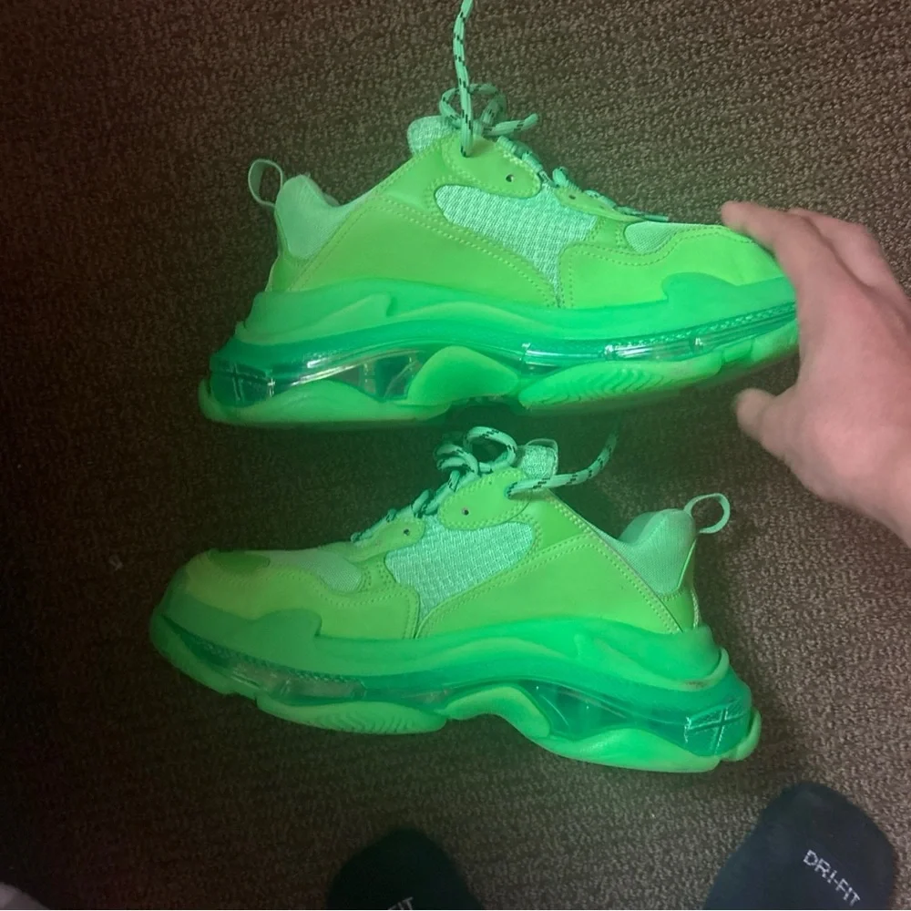 Balenciaga Tracks, slightly used, green. - Picture 3 of 10
